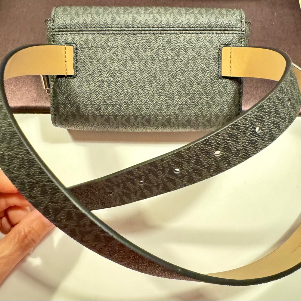✅NEW “Michael Kors” Belt/Body Bag - Picture 4 of 7